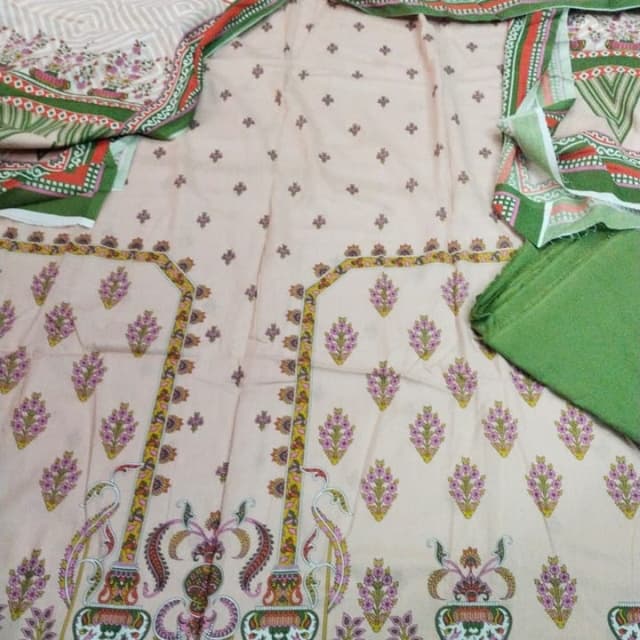 Gul Ahmed original lawn 3 pcs